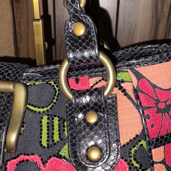 Isabella Fiore Black and Pink Floral Satchel/Shoulder Bag - Picture 7 of 15